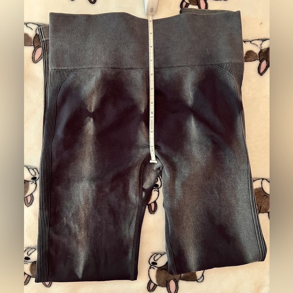 Shein Seamless Wide Waistband Sports Leggings
Black / 8/10(L) - Picture 10 of 10